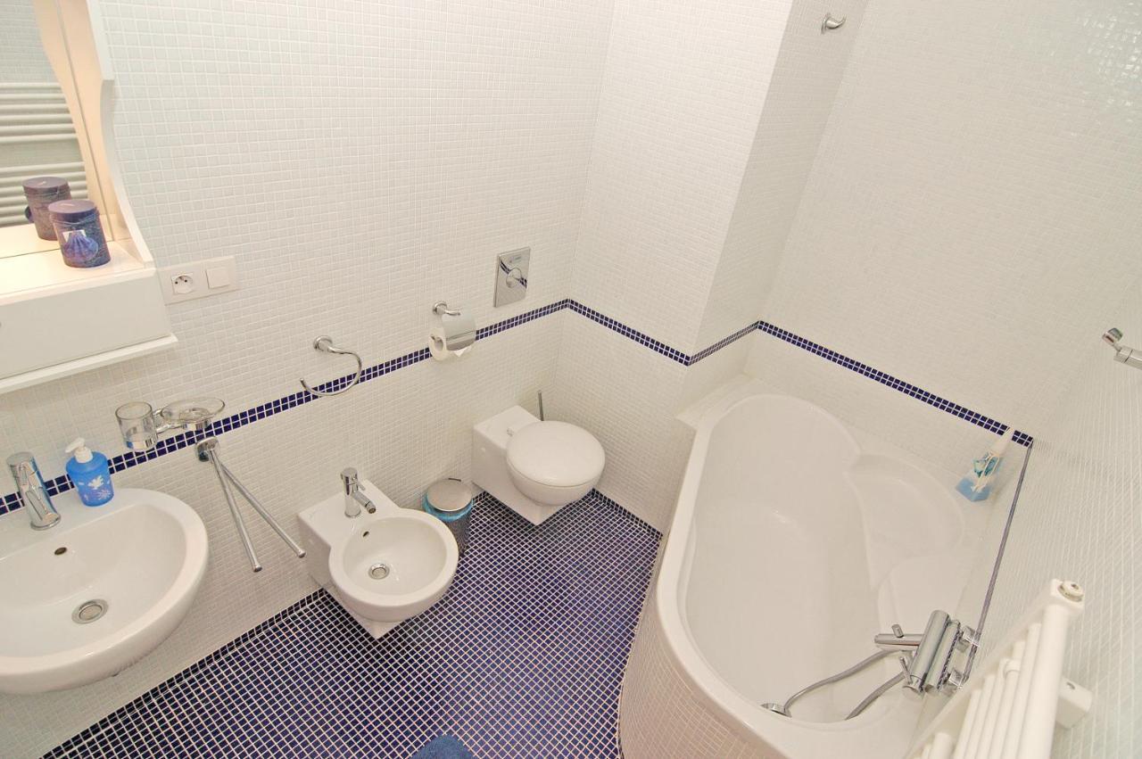 Residence La Familia Prague Extérieur photo