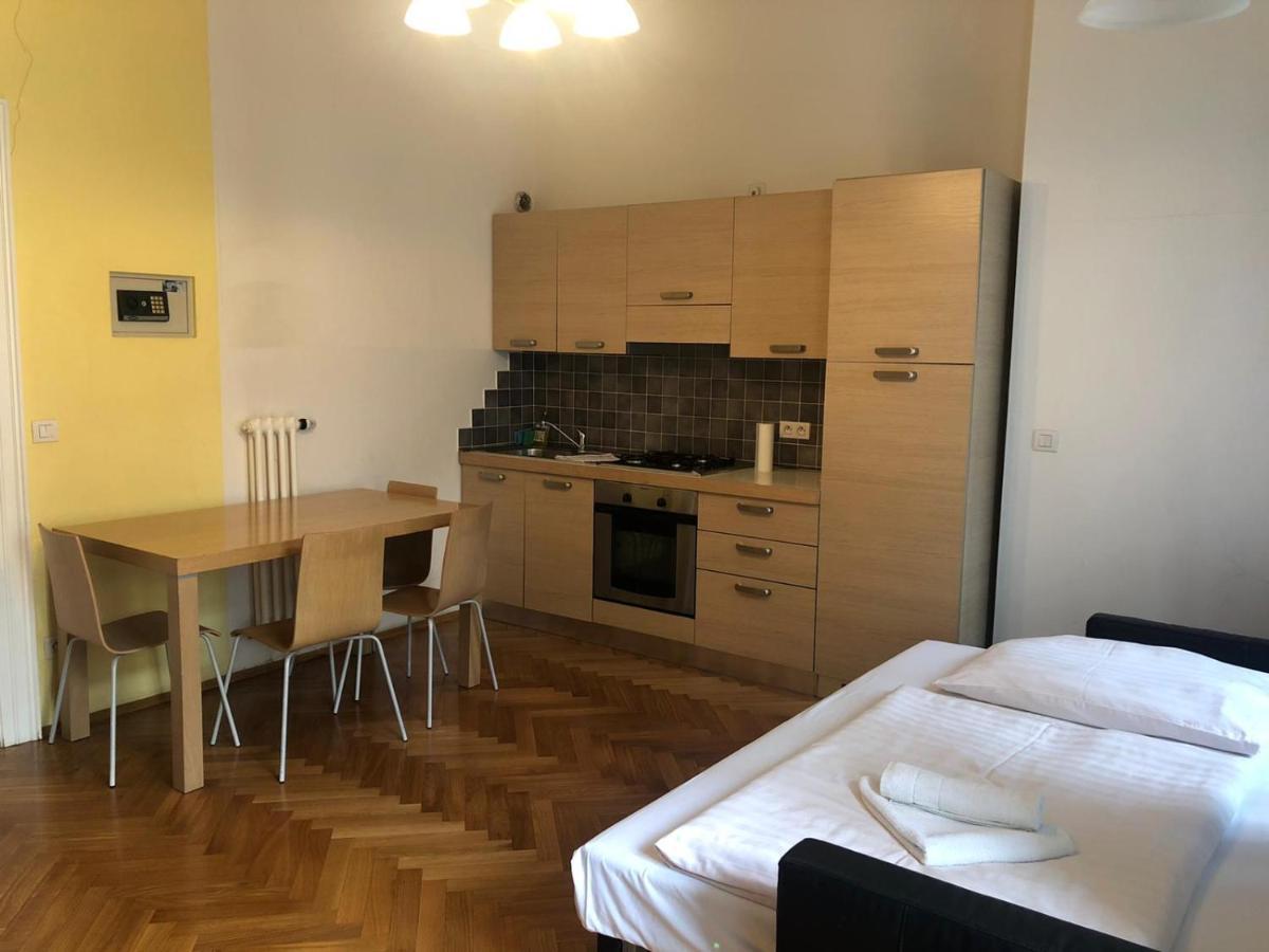 Residence La Familia Prague Extérieur photo
