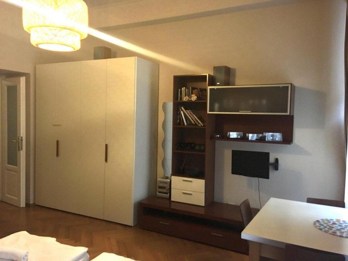 Residence La Familia Prague Extérieur photo