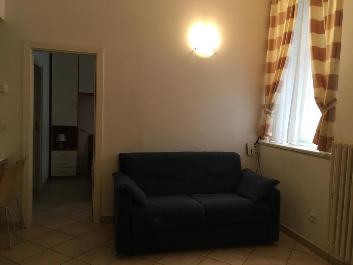 Residence La Familia Prague Extérieur photo